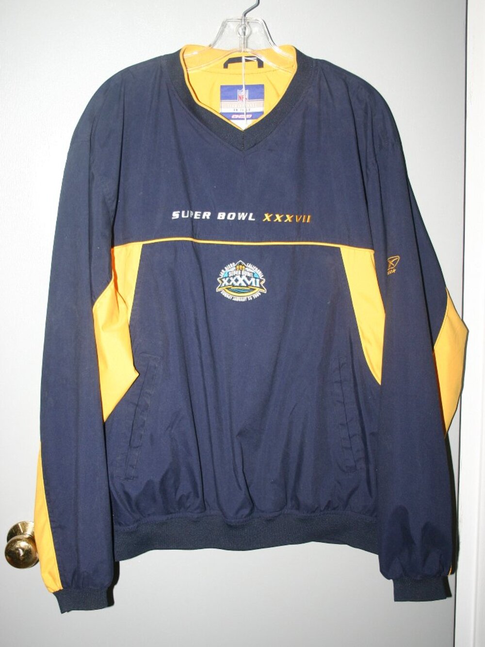 Men's 2003 Denver Bronco's Super Bowl XXXVII Pullover Jacket B-310